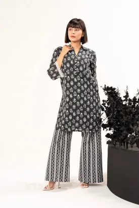 2 Pc Printed Lawn Shirt With Cambric Trouser