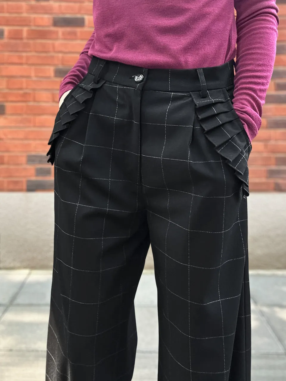 Black Checks Pleated Ruffle Pocket Wide Leg Trousers