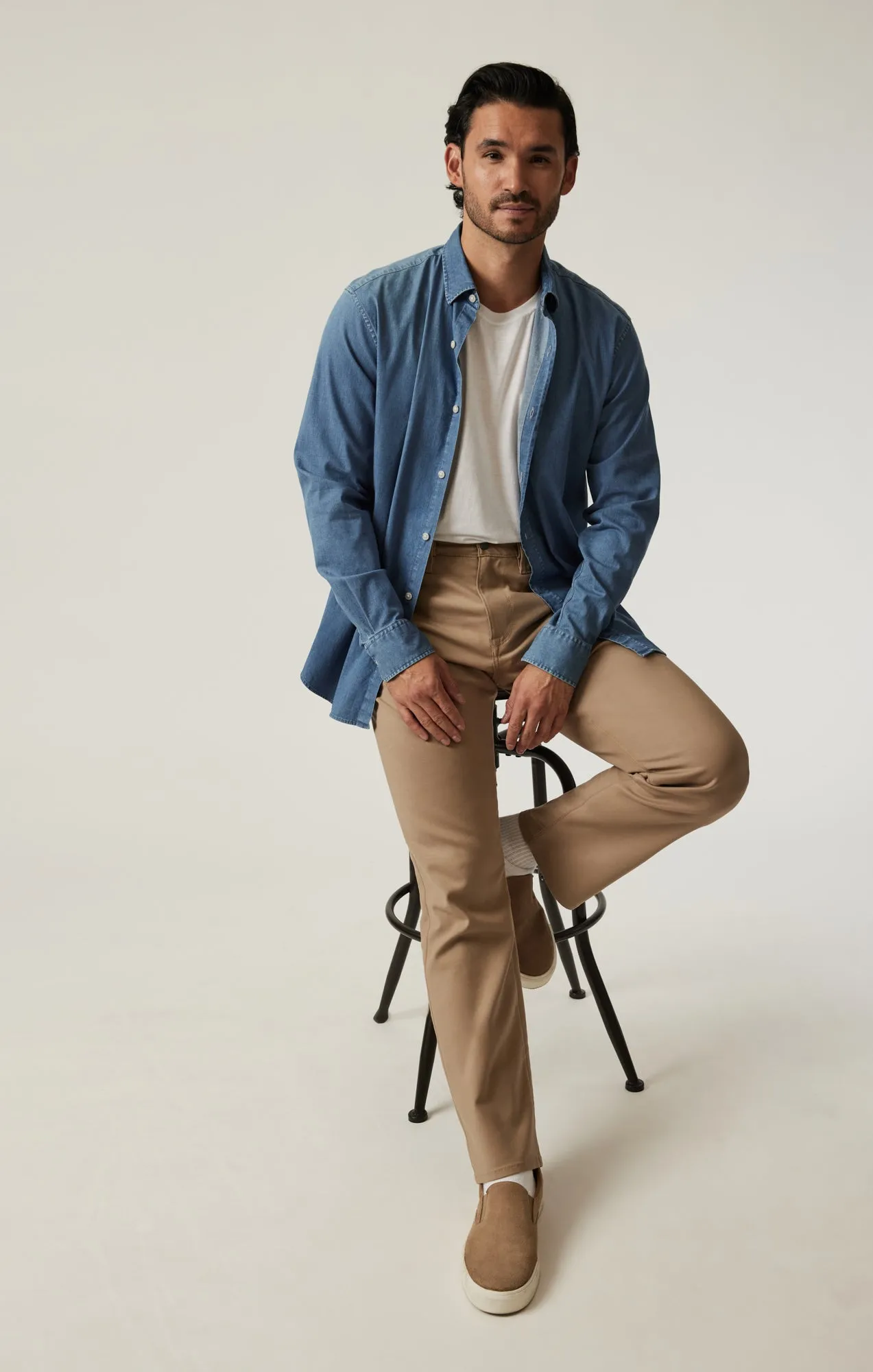 Charisma Relaxed Straight Pants in Khaki High Flyer