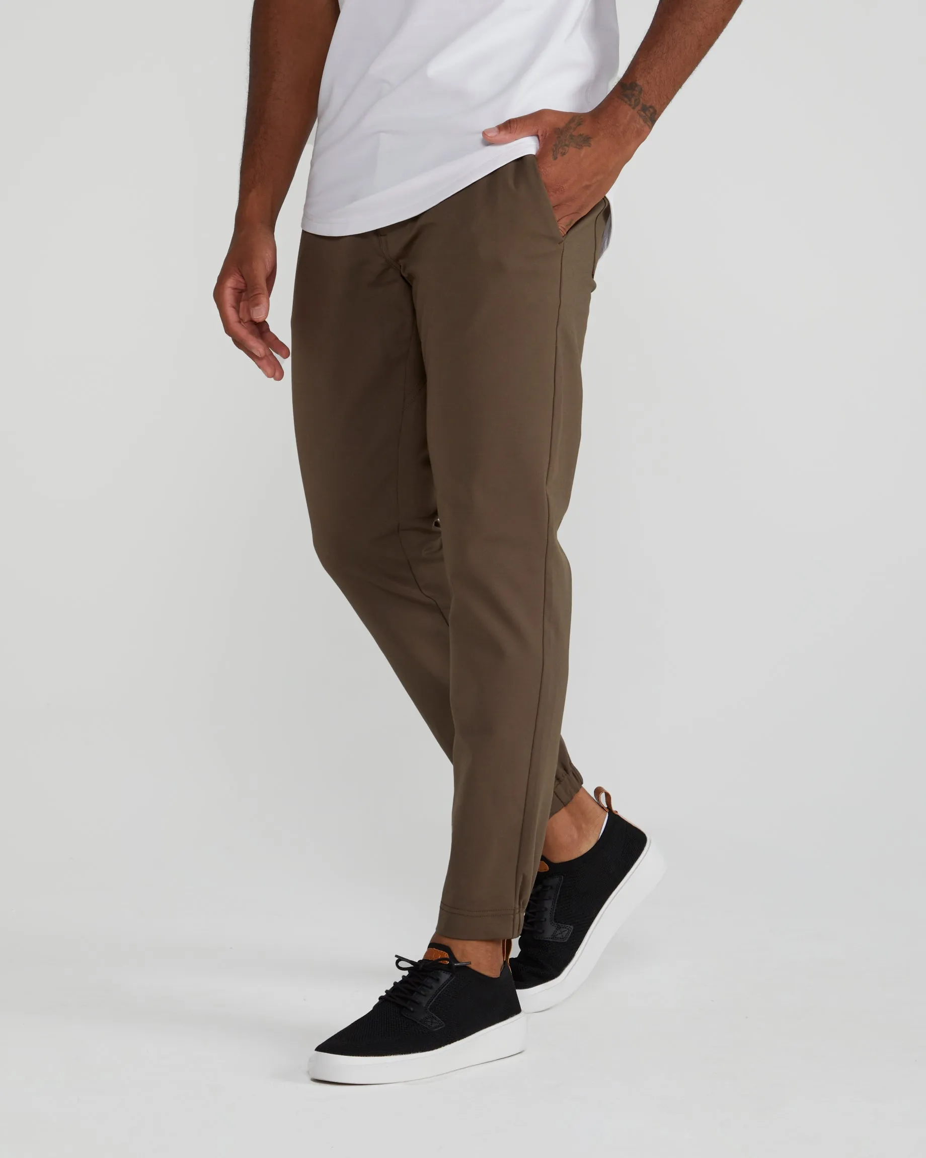 Everyday Jogger Pant <!-- Size 32 -->