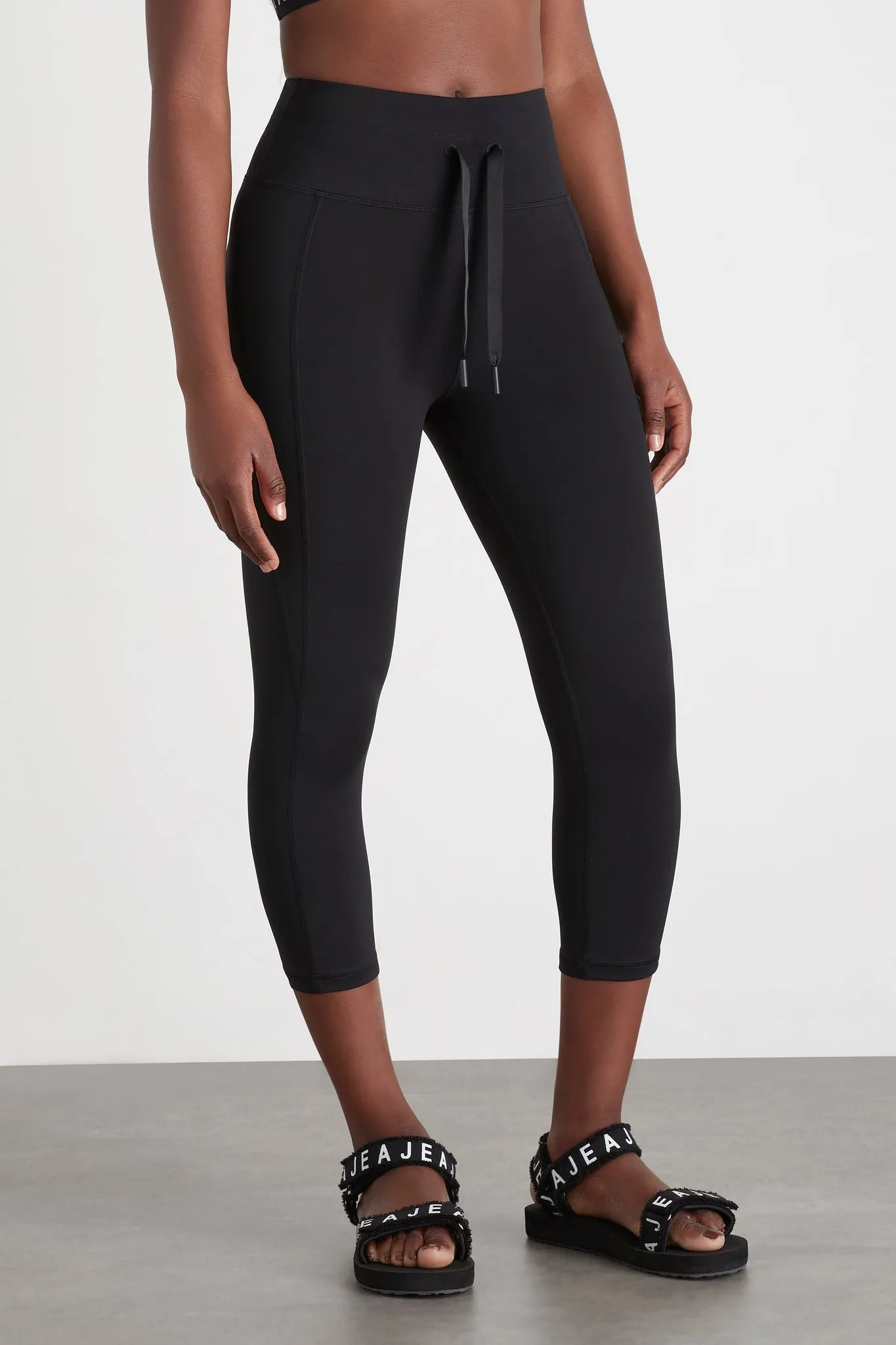 High Rise 3/4 Leggings 207