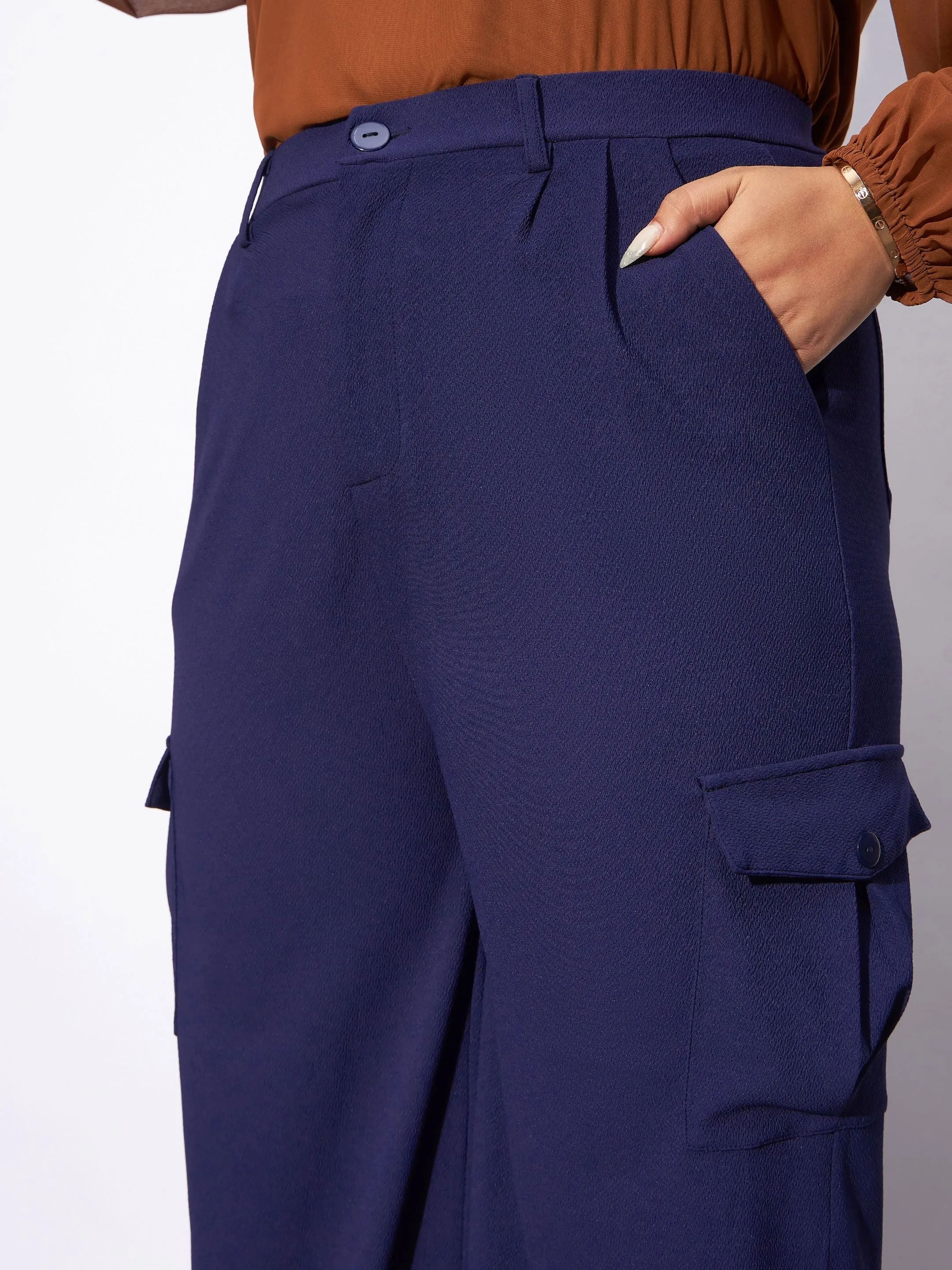 Women Navy Pleated Detail Straight Pants